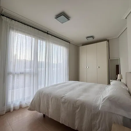 Camino A Lancha A Un Paso De La Playa De Usgo Miengo