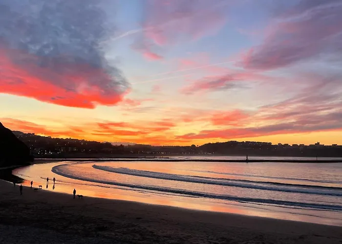 Camino A Lancha A Un Paso De La Playa De Usgo *
