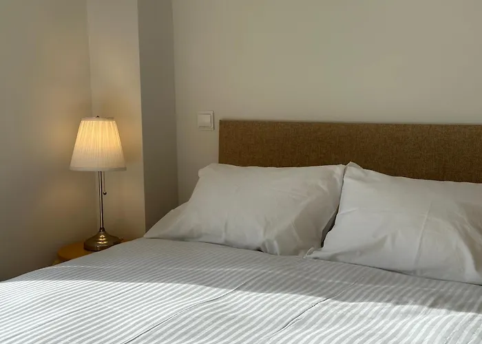 Camino A Lancha A Un Paso De La Playa De Usgo