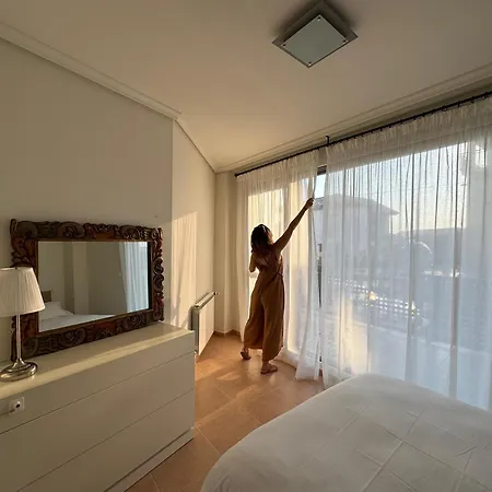 Camino A Lancha A Un Paso De La Playa De Usgo * Miengo