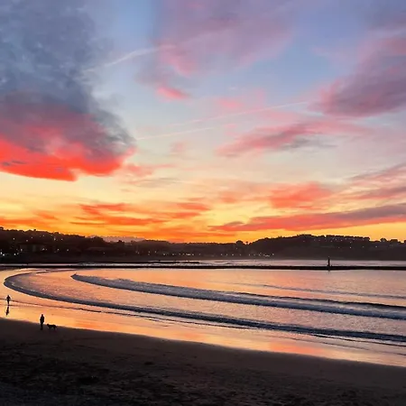 Camino A Lancha A Un Paso De La Playa De Usgo *