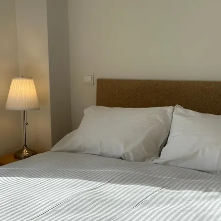 Camino A Lancha A Un Paso De La Playa De Usgo